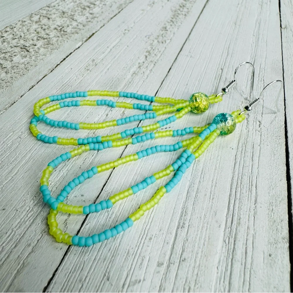 Seed Beaded Tear Drop Earrings Handmade 3.5”‎ Turquoise Chartreuse Crackle